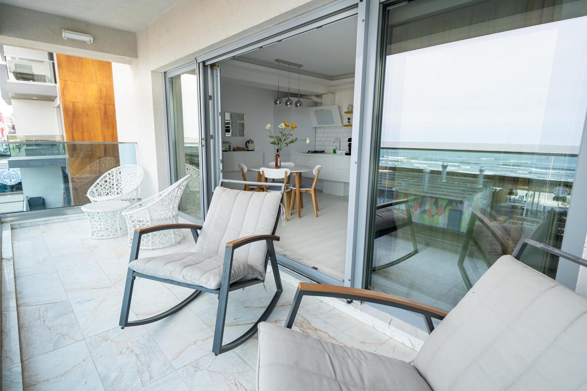 Wave 2 Promenada Apartments Năvodari المظهر الخارجي الصورة